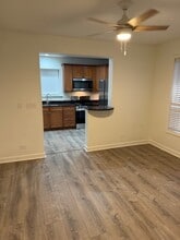 2003 W Fargo Ave in Chicago, IL - Building Photo - Building Photo