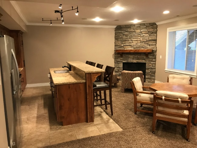 82 N 3475 W in Layton, UT - Foto de edificio - Building Photo