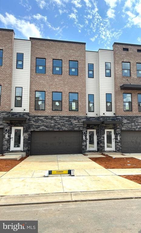 property at 333 Ensemble Wy