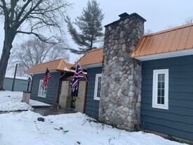 4642 Capital Ave SW in Battle Creek, MI - Building Photo