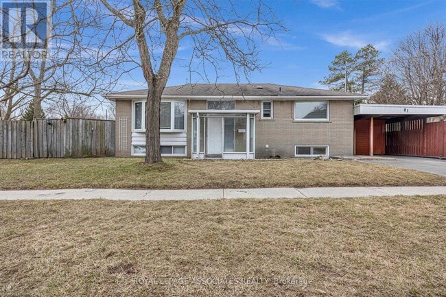 81 Kencliff Crescent in Toronto, ON - Building Photo - Building Photo
