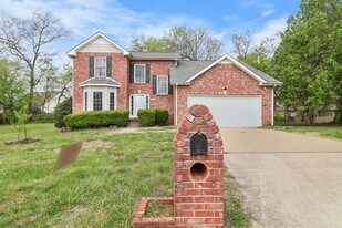 1241 Gatsby Ct in Clarksville, TN - Building Photo