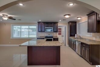 206 Walton St in Monroe, LA - Building Photo - Building Photo