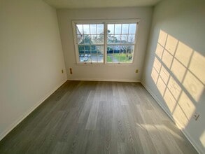 1037 Edpas Rd in New Brunswick, NJ - Building Photo - Building Photo