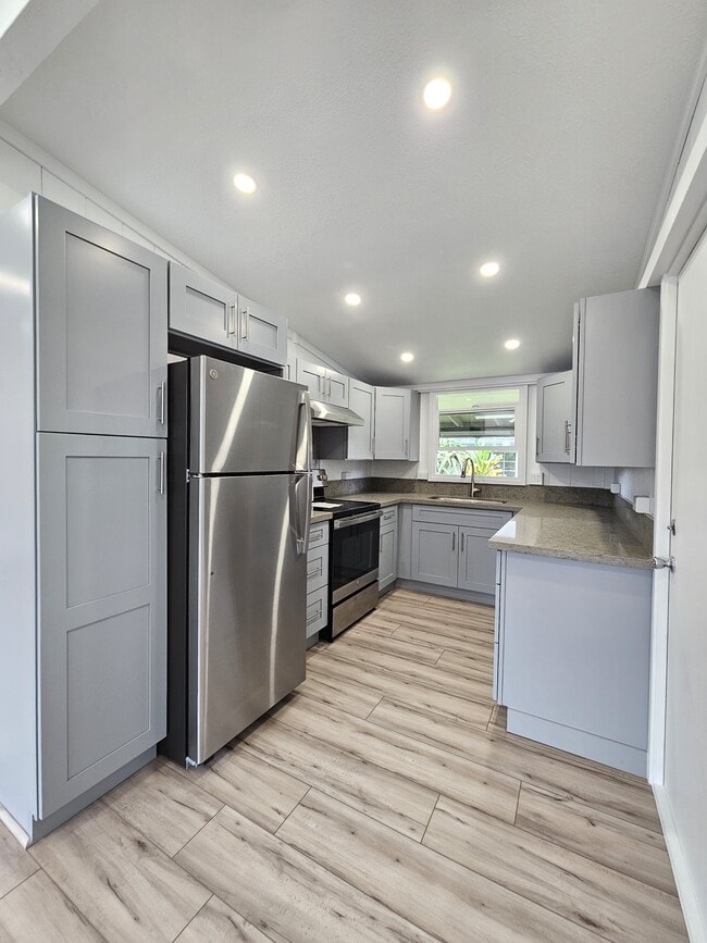 95-230-230 Waipono St in Mililani, HI - Building Photo - Building Photo