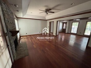1991 Russet Hill Ln in Hoover, AL - Building Photo - Building Photo