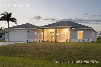 1513 NE 40th St in Cape Coral, FL - Foto de edificio - Building Photo