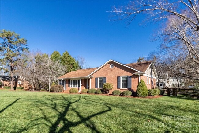 property at 6618 Castlegate Dr
