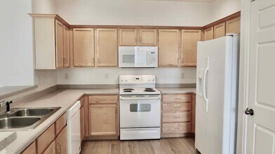 2918 N 1310 W, Unit D-3 in Lehi, UT - Foto de edificio - Building Photo