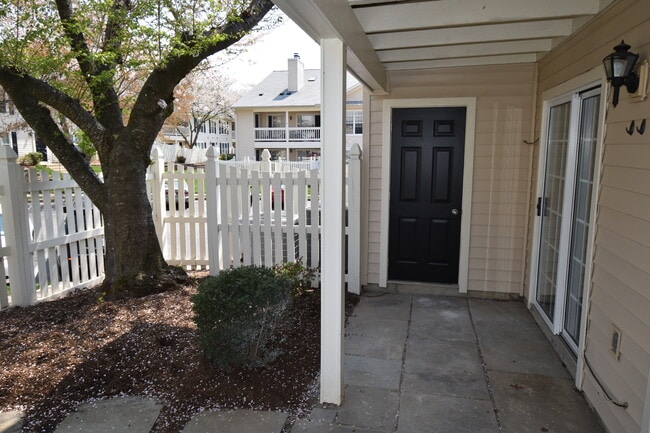 property at 10208A Ashbrooke Ct