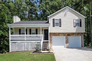 6245 Pembroke Way in Douglasville, GA - Building Photo