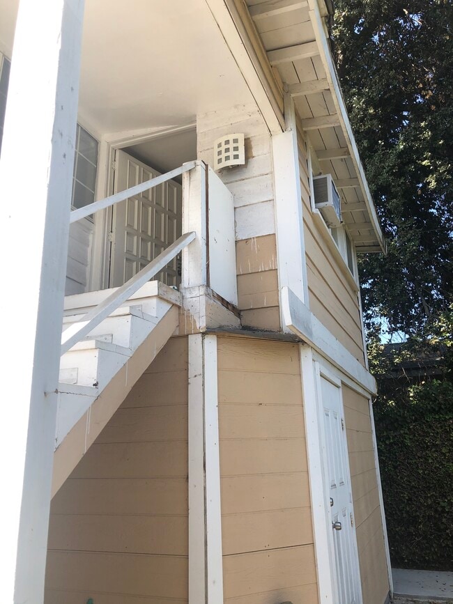 6142 Oak Ave, Unit 6142