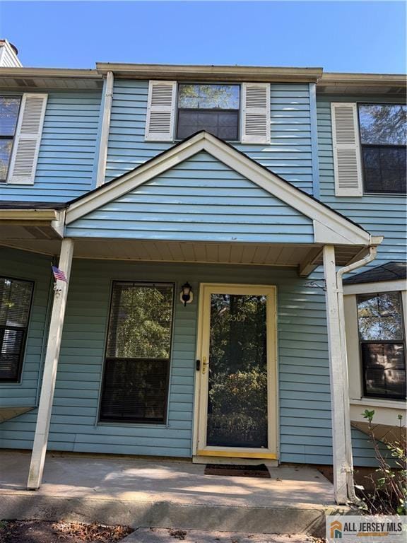 property at 2305 Deerfield Dr