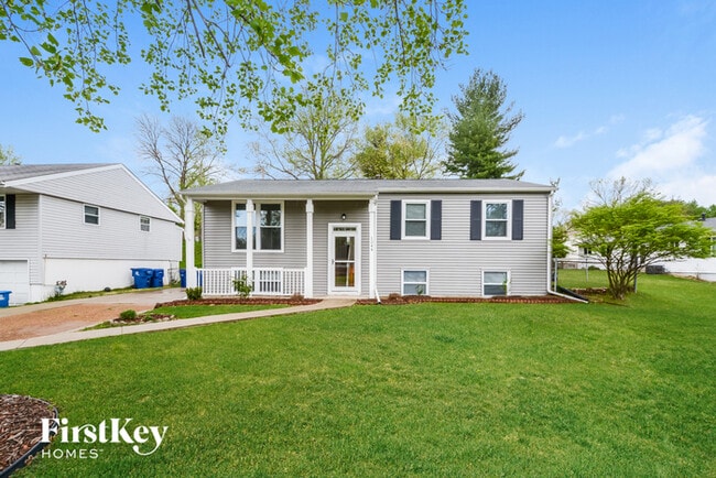 1244 Marchi Dr in St. Louis, MO - Building Photo - Building Photo