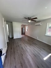 840 Alma Dr in Norfolk, VA - Building Photo - Building Photo