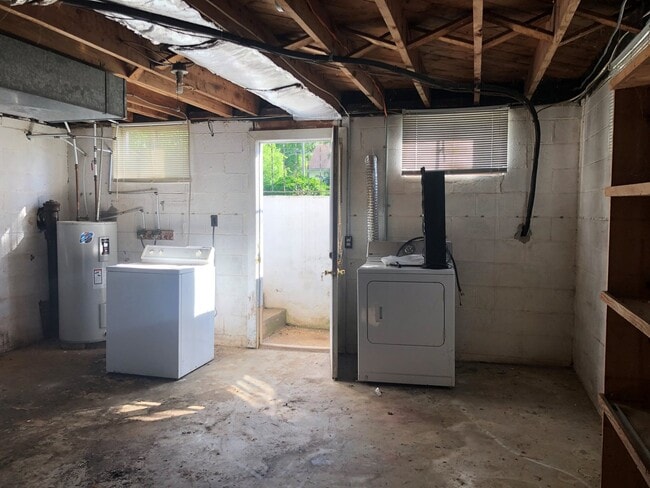 905 Johnson Rd in Lynchburg, VA - Building Photo - Building Photo