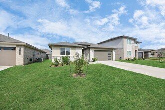 7806 Cattleman Vly Dr in Arcola, TX - Building Photo - Building Photo