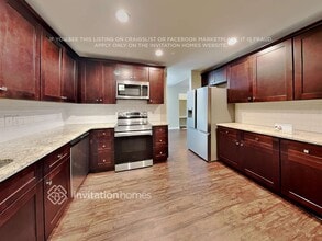 300 1st St in Spencer, NC - Foto de edificio - Building Photo