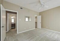 726 Bering Dr photo'