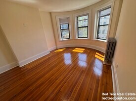 885 Massachusetts Ave, Unit 10 in Cambridge, MA - Building Photo