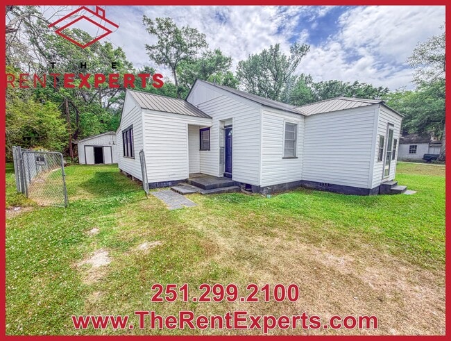 1351 Dauphin Island Pkwy in Mobile, AL - Building Photo - Building Photo