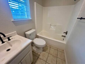 10605 Rayburn Way in Waco, TX - Building Photo - Building Photo