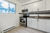 85 Henderson Avenue Townhomes in Markham, ON - Building Photo - Building Photo