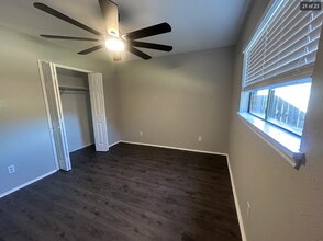 2801 Meadowview Dr in Arlington, TX - Building Photo - Building Photo