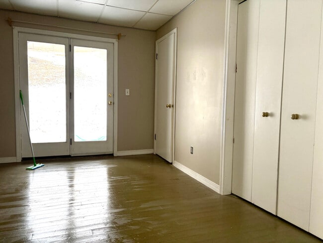 155 E Main St in Victor, NY - Foto de edificio - Building Photo