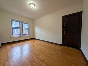 3312 W Schubert Ave in Chicago, IL - Building Photo - Building Photo