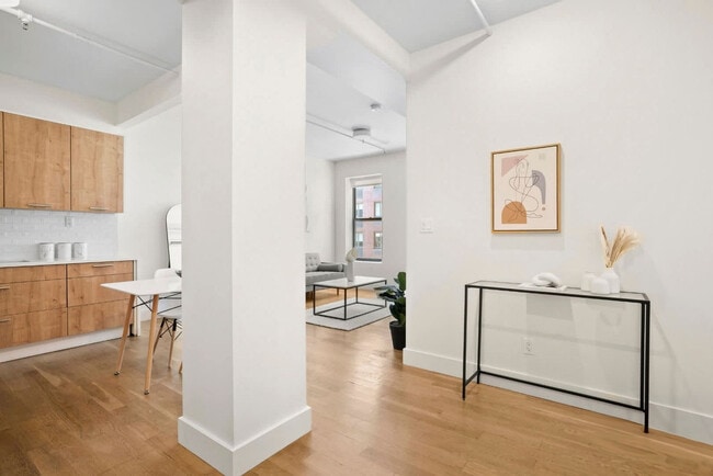 517 W 45th St in New York, NY - Foto de edificio - Building Photo