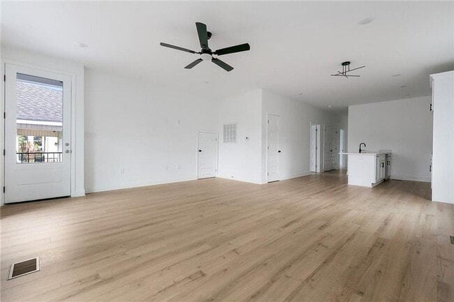 2647 Myrtle St in New Orleans, LA - Building Photo - Building Photo