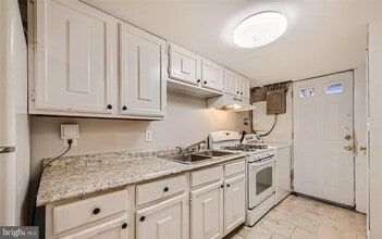 2129 Parksley Ave in Baltimore, MD - Building Photo - Building Photo