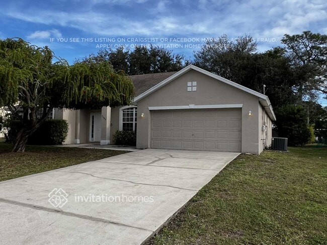 2089 SW Idaho Ln in Port St. Lucie, FL - Building Photo - Building Photo