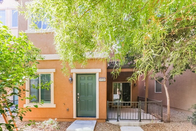 8940 Glass Gallery Ct