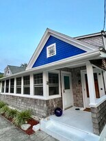 46 Crescent Ave in Niantic, CT - Building Photo