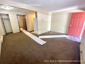 1817 Ferndale Rd NW in Canton, OH - Building Photo - Building Photo