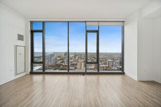 Arrive Michigan Avenue in Chicago, IL - Foto de edificio - Building Photo