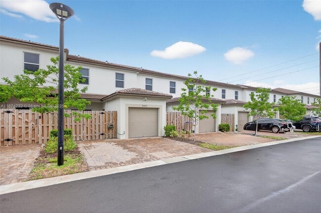 26437 SW 149th Ave in Naranja, FL - Building Photo - Building Photo