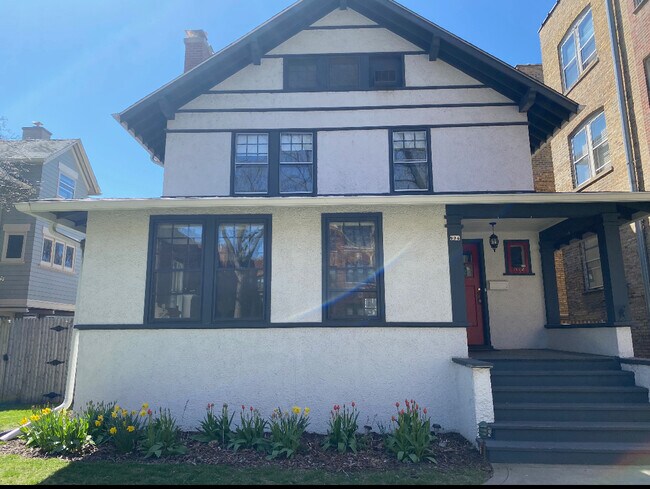 property at 934 Michigan Ave