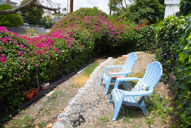 1207 Bellevue Ave, Unit 2 in Los Angeles, CA - Building Photo - Building Photo