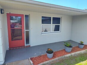 3544 Wilson Dr in Holiday, FL - Building Photo - Building Photo