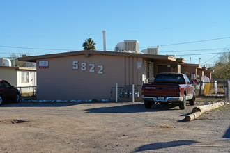 5822 E 24th St in Tucson, AZ - Building Photo - Building Photo