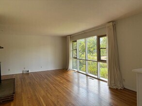 921 Lennox St in Ann Arbor, MI - Building Photo - Building Photo