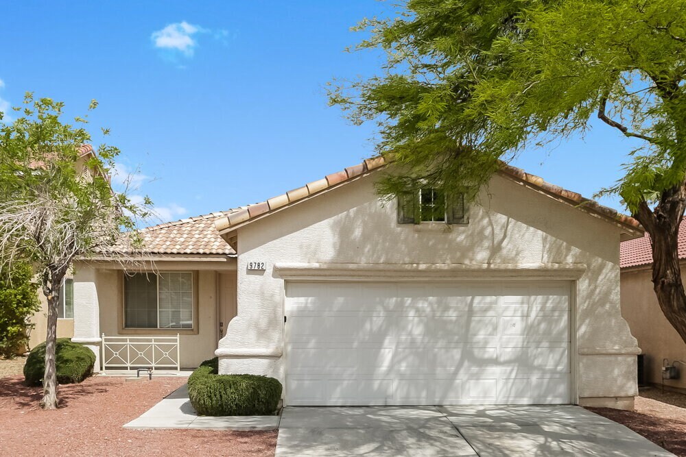 9782 Vista Crest Ave in Las Vegas, NV - Building Photo