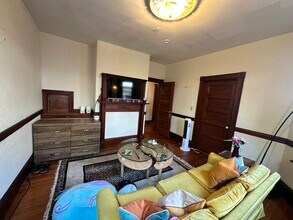 174 Saint Alphonsus St, Unit 3 in Boston, MA - Building Photo - Building Photo