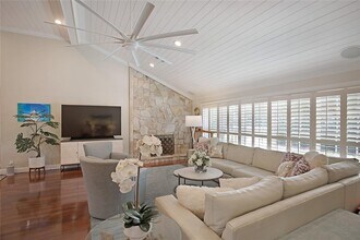 3160 NE 28th Ave in Lighthouse Point, FL - Foto de edificio - Building Photo