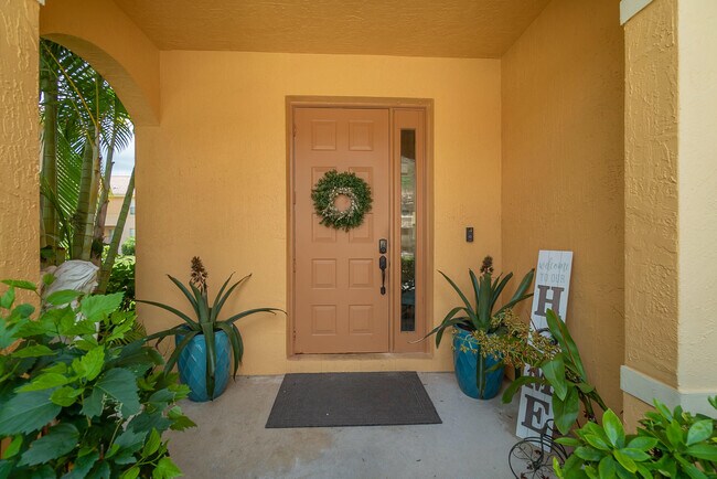 123 Wakulla Springs Way in Royal Palm Beach, FL - Building Photo - Building Photo