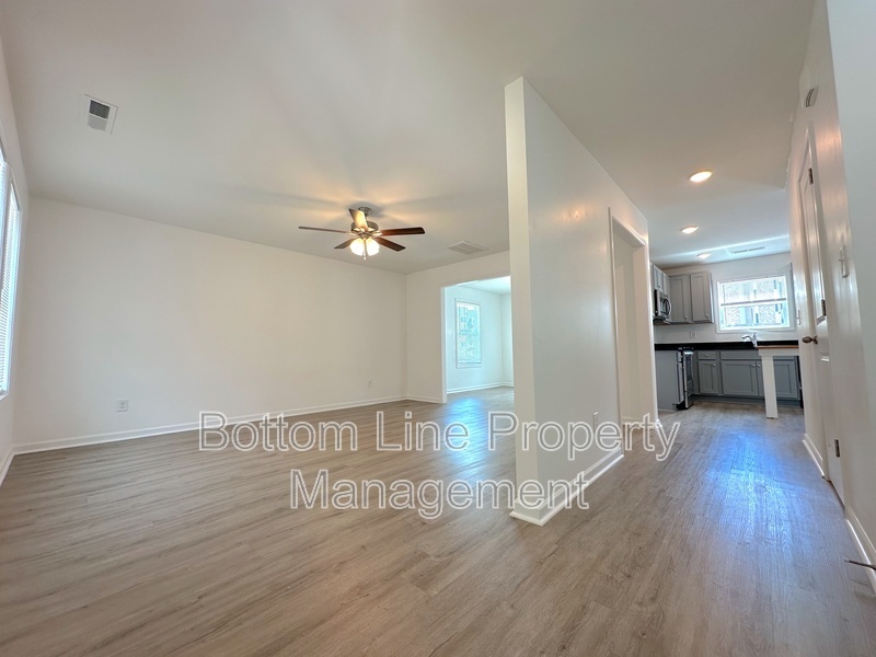 224 Hampton Church Rd in Charlotte, NC - Building Photo