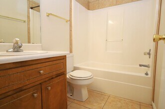 6104 Vinnie Dr in Valdosta, GA - Building Photo - Building Photo